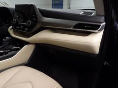 2024 Toyota Highlander XLE AWD Fond du Lac WI