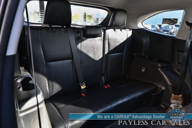 2024 Toyota Highlander XLE / AWD / Power & Heated Leather Seats / Sunroof / Adaptive Cruise / Lane Depart & Blind Spot / Rear Captain Chairs / 3rd Row / Apple CarPlay & Android Auto / Back Up Cam / Keyless Entry & Start / 1-Owner Anchorage AK