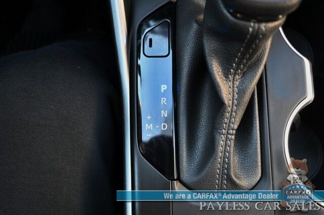 2024 Toyota Highlander XLE / AWD / Power & Heated Leather Seats / Sunroof / Adaptive Cruise / Lane Depart & Blind Spot / Rear Captain Chairs / 3rd Row / Apple CarPlay & Android Auto / Back Up Cam / Keyless Entry & Start / 1-Owner Anchorage AK