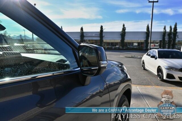 2024 Toyota Highlander XLE / AWD / Power & Heated Leather Seats / Sunroof / Adaptive Cruise / Lane Depart & Blind Spot / Rear Captain Chairs / 3rd Row / Apple CarPlay & Android Auto / Back Up Cam / Keyless Entry & Start / 1-Owner Anchorage AK