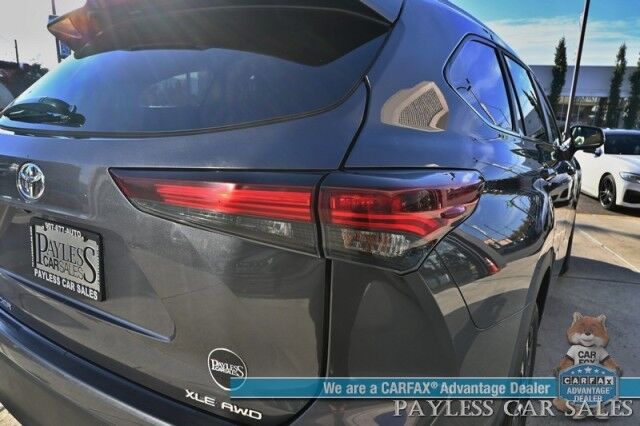 2024 Toyota Highlander XLE / AWD / Power & Heated Leather Seats / Sunroof / Adaptive Cruise / Lane Depart & Blind Spot / Rear Captain Chairs / 3rd Row / Apple CarPlay & Android Auto / Back Up Cam / Keyless Entry & Start / 1-Owner Anchorage AK