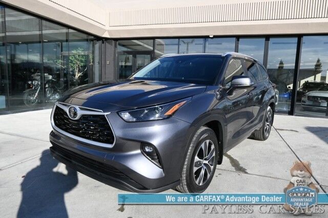 2024 Toyota Highlander XLE / AWD / Power & Heated Leather Seats / Sunroof / Adaptive Cruise / Lane Depart & Blind Spot / Rear Captain Chairs / 3rd Row / Apple CarPlay & Android Auto / Back Up Cam / Keyless Entry & Start / 1-Owner Anchorage AK