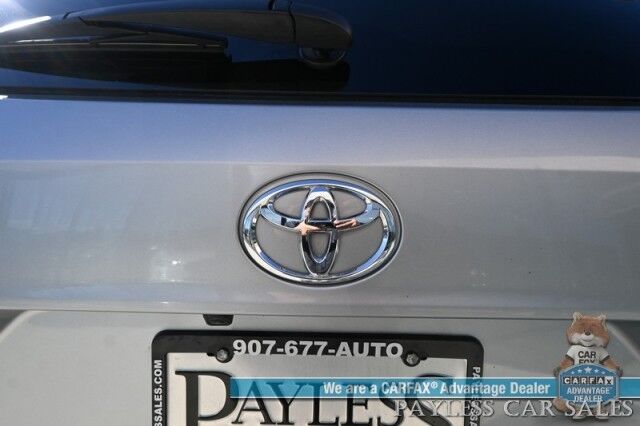 2024 Toyota Highlander XLE / AWD / Power & Heated Leather Seats / Sunroof / Adaptive Cruise / Lane Departure & Blind Spot / Rear Captain Chairs / 3rd Row / Apple CarPlay & Android Auto / Back Up Camera / Keyless Entry & Start / 1-Owner Wasilla AK