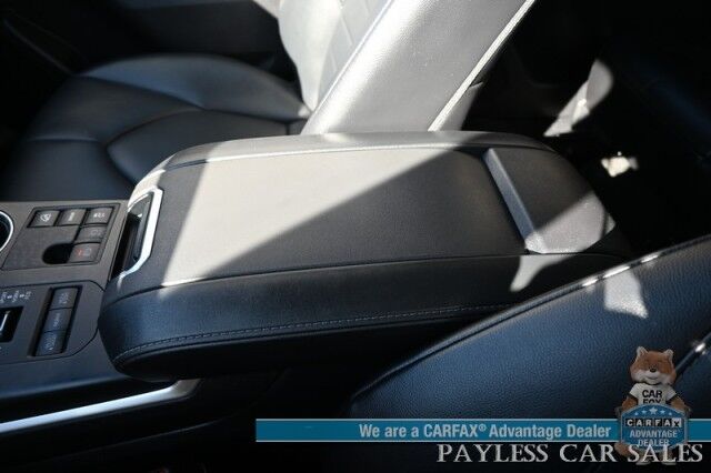 2024 Toyota Highlander XLE / AWD / Power & Heated Leather Seats / Sunroof / Adaptive Cruise / Lane Departure & Blind Spot / Rear Captain Chairs / 3rd Row / Apple CarPlay & Android Auto / Back Up Camera / Keyless Entry & Start / 1-Owner Wasilla AK