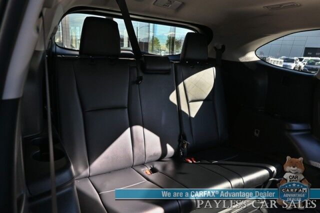 2024 Toyota Highlander XLE / AWD / Power & Heated Leather Seats / Sunroof / Adaptive Cruise / Lane Departure & Blind Spot / Rear Captain Chairs / 3rd Row / Apple CarPlay & Android Auto / Back Up Camera / Keyless Entry & Start / 1-Owner Wasilla AK