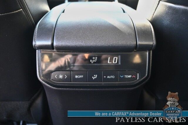 2024 Toyota Highlander XLE / AWD / Power & Heated Leather Seats / Sunroof / Adaptive Cruise / Lane Departure & Blind Spot / Rear Captain Chairs / 3rd Row / Apple CarPlay & Android Auto / Back Up Camera / Keyless Entry & Start / 1-Owner Wasilla AK