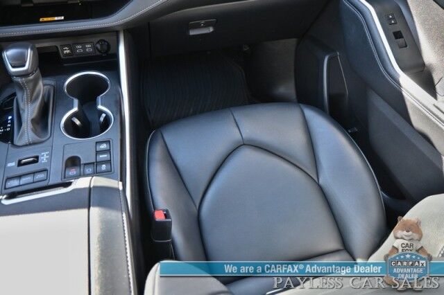 2024 Toyota Highlander XLE / AWD / Power & Heated Leather Seats / Sunroof / Adaptive Cruise / Lane Departure & Blind Spot / Rear Captain Chairs / 3rd Row / Apple CarPlay & Android Auto / Back Up Camera / Keyless Entry & Start / 1-Owner Wasilla AK