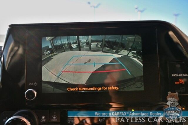 2024 Toyota Highlander XLE / AWD / Power & Heated Leather Seats / Sunroof / Adaptive Cruise / Lane Departure & Blind Spot / Rear Captain Chairs / 3rd Row / Apple CarPlay & Android Auto / Back Up Camera / Keyless Entry & Start / 1-Owner Wasilla AK