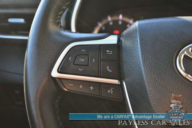 2024 Toyota Highlander XLE / AWD / Power & Heated Leather Seats / Sunroof / Adaptive Cruise / Lane Departure & Blind Spot / Rear Captain Chairs / 3rd Row / Apple CarPlay & Android Auto / Back Up Camera / Keyless Entry & Start / 1-Owner Wasilla AK