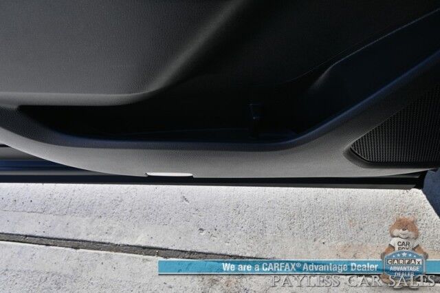 2024 Toyota Highlander XLE / AWD / Power & Heated Leather Seats / Sunroof / Adaptive Cruise / Lane Departure & Blind Spot / Rear Captain Chairs / 3rd Row / Apple CarPlay & Android Auto / Back Up Camera / Keyless Entry & Start / 1-Owner Wasilla AK