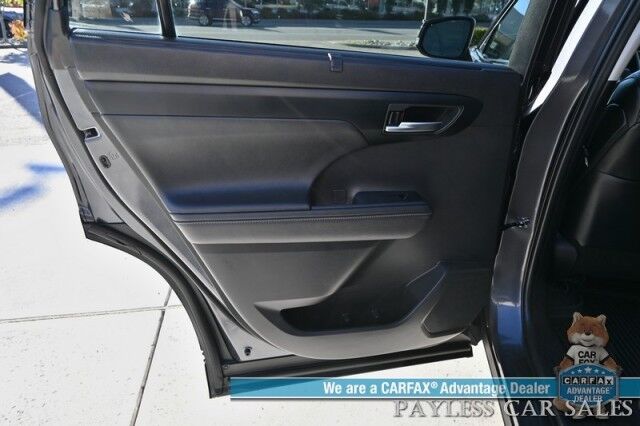 2024 Toyota Highlander XLE / AWD / Power & Heated Leather Seats / Sunroof / Adaptive Cruise / Lane Departure & Blind Spot / Rear Captain Chairs / 3rd Row / Apple CarPlay & Android Auto / Back Up Camera / Keyless Entry & Start / 1-Owner Anchorage AK