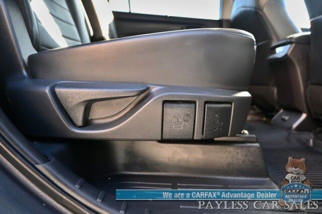2024 Toyota Highlander XLE / AWD / Power & Heated Leather Seats / Sunroof / Adaptive Cruise / Lane Departure & Blind Spot / Rear Captain Chairs / 3rd Row / Apple CarPlay & Android Auto / Back Up Camera / Keyless Entry & Start / 1-Owner Anchorage AK