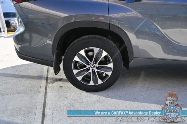 2024 Toyota Highlander XLE / AWD / Power & Heated Leather Seats / Sunroof / Adaptive Cruise / Lane Departure & Blind Spot / Rear Captain Chairs / 3rd Row / Apple CarPlay & Android Auto / Back Up Camera / Keyless Entry & Start / 1-Owner Anchorage AK