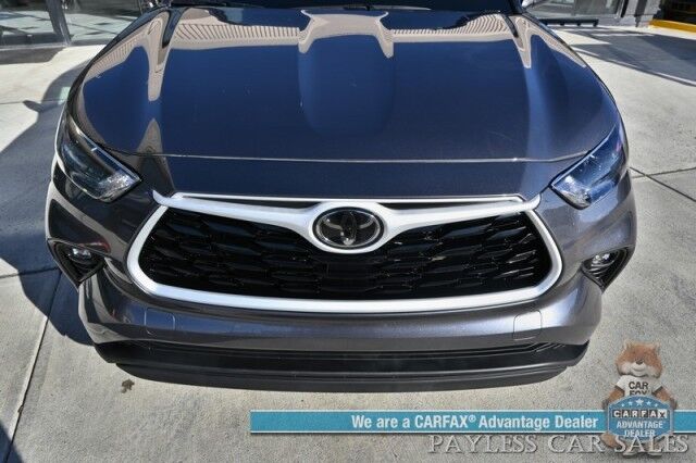 2024 Toyota Highlander XLE / AWD / Power & Heated Leather Seats / Sunroof / Adaptive Cruise / Lane Departure & Blind Spot / Rear Captain Chairs / 3rd Row / Apple CarPlay & Android Auto / Back Up Camera / Keyless Entry & Start / 1-Owner Wasilla AK