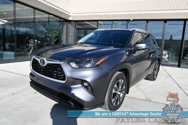 2024 Toyota Highlander XLE / AWD / Power & Heated Leather Seats / Sunroof / Adaptive Cruise / Lane Departure & Blind Spot / Rear Captain Chairs / 3rd Row / Apple CarPlay & Android Auto / Back Up Camera / Keyless Entry & Start / 1-Owner Anchorage AK