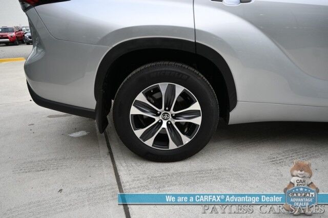 2024 Toyota Highlander XLE / AWD / Power & Heated Leather Seats / Sunroof / Adaptive Cruise / Lane Departure & Blind Spot / Rear Captain Chairs / 3rd Row / Apple CarPlay & Android Auto / Back Up Camera / Keyless Entry & Start / 1-Owner Anchorage AK