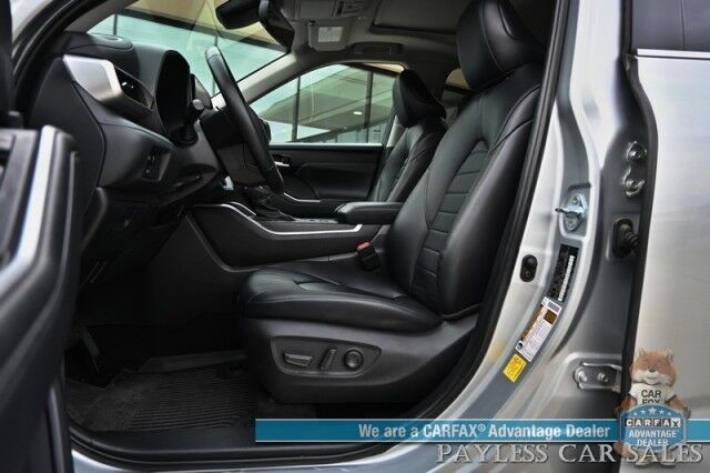 2024 Toyota Highlander XLE / AWD / Power & Heated Leather Seats / Sunroof / Adaptive Cruise / Lane Departure & Blind Spot / Rear Captain Chairs / 3rd Row / Apple CarPlay & Android Auto / Back Up Camera / Keyless Entry & Start / 1-Owner Anchorage AK