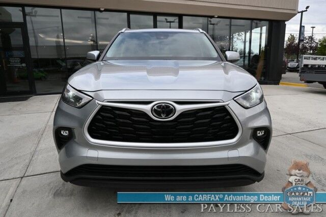 2024 Toyota Highlander XLE / AWD / Power & Heated Leather Seats / Sunroof / Adaptive Cruise / Lane Departure & Blind Spot / Rear Captain Chairs / 3rd Row / Apple CarPlay & Android Auto / Back Up Camera / Keyless Entry & Start / 1-Owner Anchorage AK