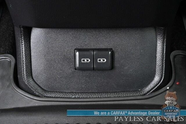 2024 Toyota Highlander XLE / AWD / Power & Heated Leather Seats / Sunroof / Adaptive Cruise / Lane Departure & Blind Spot / Rear Captain Chairs / 3rd Row / Apple CarPlay & Android Auto / Back Up Camera / Keyless Entry & Start / 1-Owner Anchorage AK