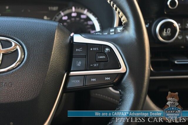2024 Toyota Highlander XLE / AWD / Power & Heated Leather Seats / Sunroof / Adaptive Cruise / Lane Departure & Blind Spot / Rear Captain Chairs / 3rd Row / Apple CarPlay & Android Auto / Back Up Camera / Keyless Entry & Start / 1-Owner Anchorage AK