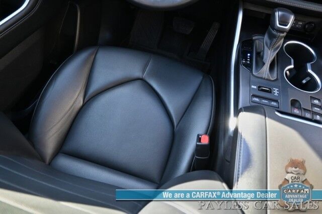 2024 Toyota Highlander XLE / AWD / Power & Heated Leather Seats / Sunroof / Adaptive Cruise / Lane Departure & Blind Spot / Rear Captain Chairs / 3rd Row / Apple CarPlay & Android Auto / Back Up Camera / Keyless Entry & Start / 1-Owner Anchorage AK