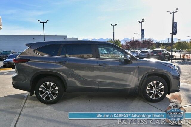 2024 Toyota Highlander XLE / AWD / Power & Heated Leather Seats / Sunroof / Adaptive Cruise / Lane Departure & Blind Spot / Rear Captain Chairs / 3rd Row / Apple CarPlay & Android Auto / Back Up Camera / Keyless Entry & Start / 1-Owner Anchorage AK