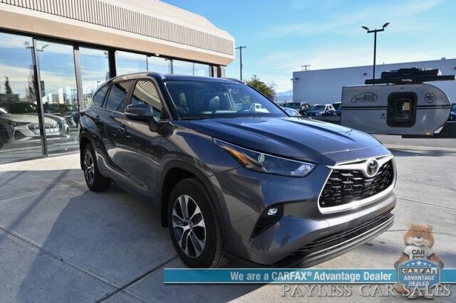 2024 Toyota Highlander XLE / AWD / Power & Heated Leather Seats / Sunroof / Adaptive Cruise / Lane Departure & Blind Spot / Rear Captain Chairs / 3rd Row / Apple CarPlay & Android Auto / Back Up Camera / Keyless Entry & Start / 1-Owner Anchorage AK