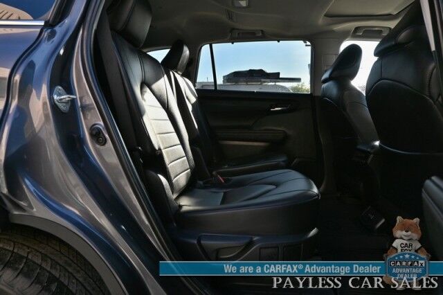 2024 Toyota Highlander XLE / AWD / Power & Heated Leather Seats / Sunroof / Adaptive Cruise / Lane Departure & Blind Spot / Rear Captain Chairs / 3rd Row / Seats 7 / Apple CarPlay & Android Auto / Back Up Camera / 1-Owner Anchorage AK