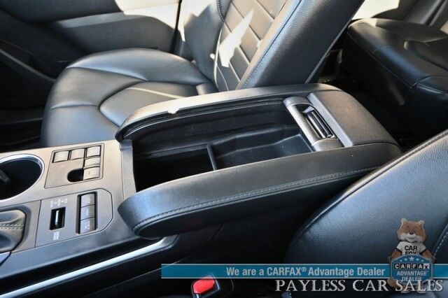 2024 Toyota Highlander XLE / AWD / Power & Heated Leather Seats / Sunroof / Adaptive Cruise / Lane Departure & Blind Spot / Rear Captain Chairs / 3rd Row / Seats 7 / Apple CarPlay & Android Auto / Back Up Camera / 1-Owner Anchorage AK