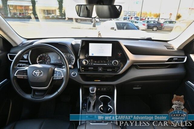 2024 Toyota Highlander XLE / AWD / Power & Heated Leather Seats / Sunroof / Adaptive Cruise / Lane Departure & Blind Spot / Rear Captain Chairs / 3rd Row / Seats 7 / Apple CarPlay & Android Auto / Back Up Camera / 1-Owner Anchorage AK