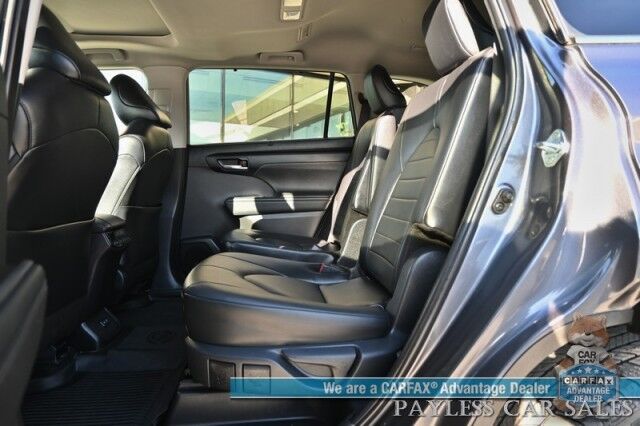 2024 Toyota Highlander XLE / AWD / Power & Heated Leather Seats / Sunroof / Adaptive Cruise / Lane Departure & Blind Spot / Rear Captain Chairs / 3rd Row / Seats 7 / Apple CarPlay & Android Auto / Back Up Camera / 1-Owner Anchorage AK