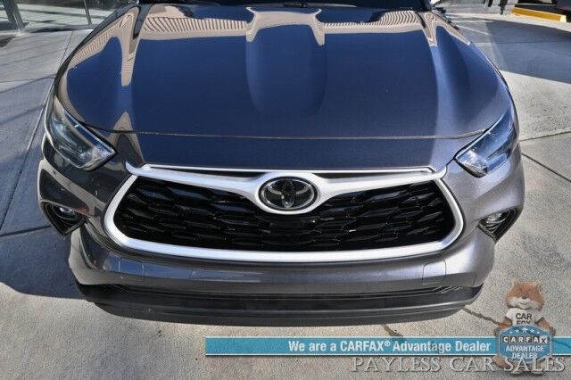 2024 Toyota Highlander XLE / AWD / Power & Heated Leather Seats / Sunroof / Adaptive Cruise / Lane Departure & Blind Spot / Rear Captain Chairs / 3rd Row / Seats 7 / Apple CarPlay & Android Auto / Back Up Camera / 1-Owner Anchorage AK