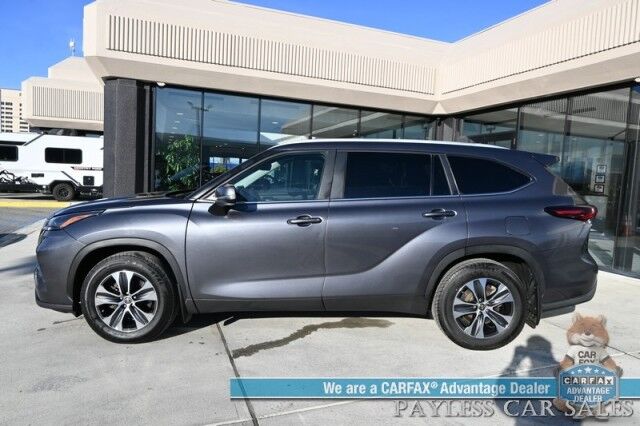 2024 Toyota Highlander XLE / AWD / Power & Heated Leather Seats / Sunroof / Adaptive Cruise / Lane Departure & Blind Spot / Rear Captain Chairs / 3rd Row / Seats 7 / Apple CarPlay & Android Auto / Back Up Camera / 1-Owner Anchorage AK