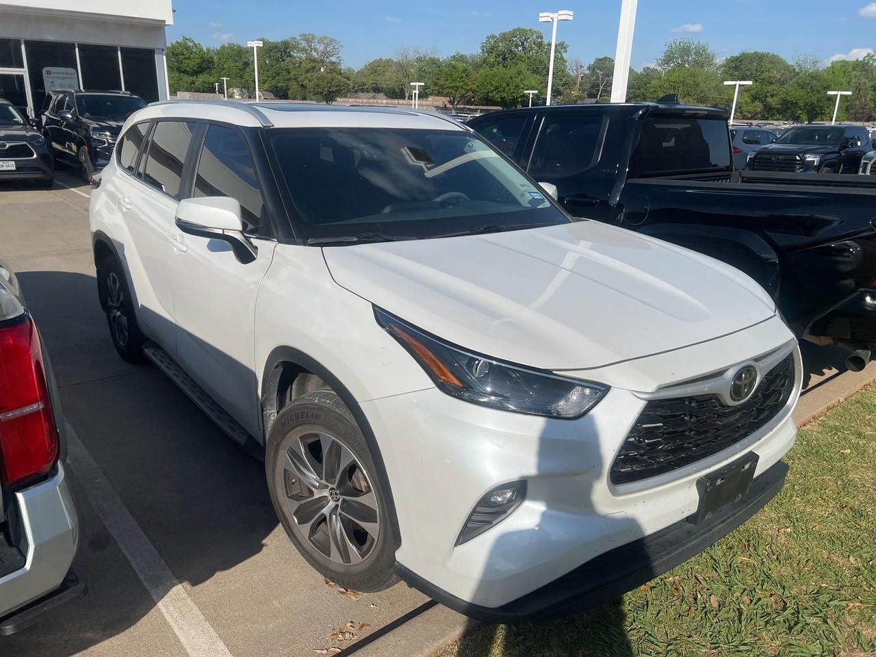 2024 Toyota Highlander XLE Hurst TX