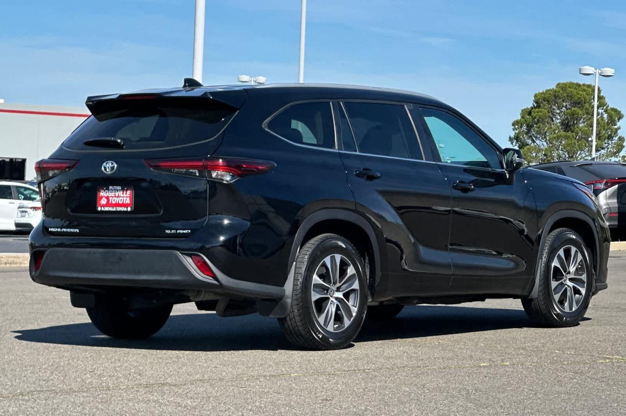 2024 Toyota Highlander XLE