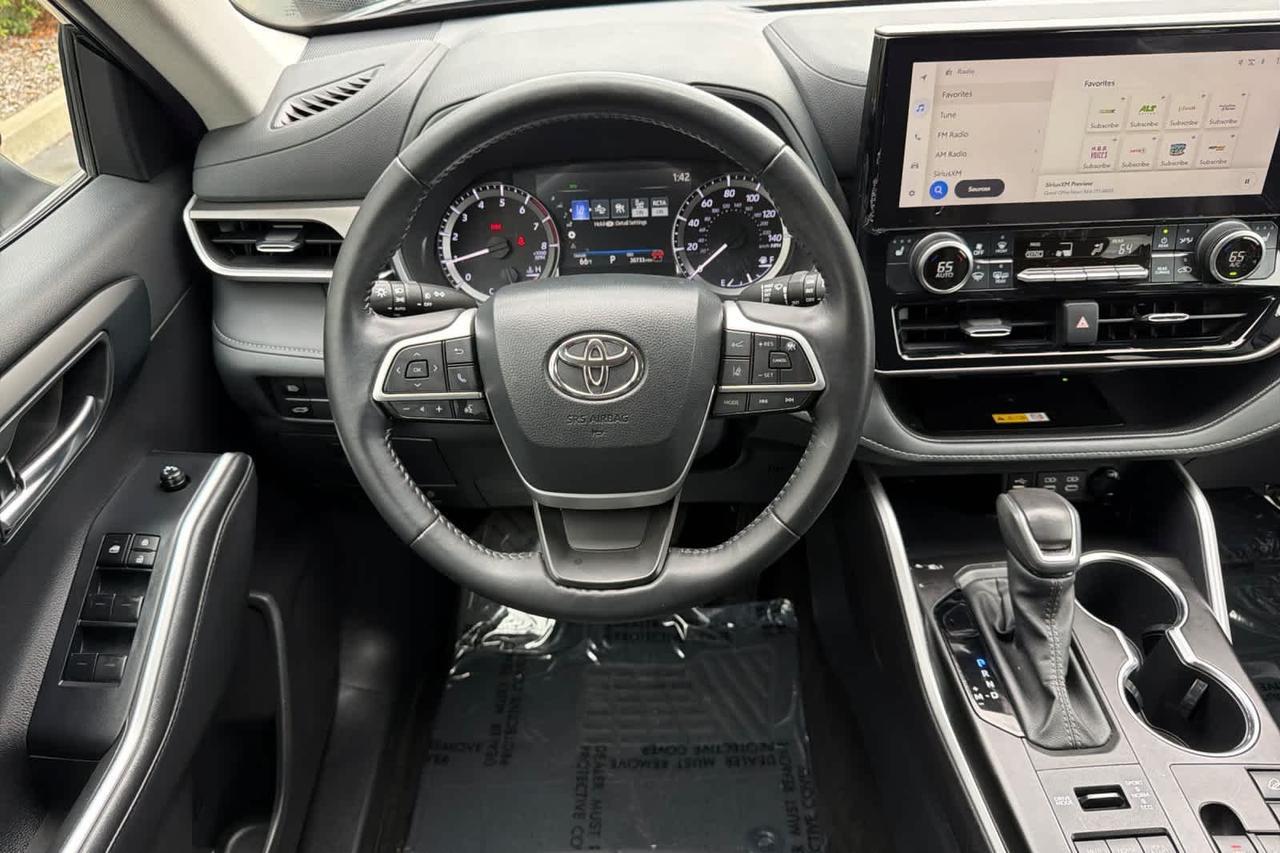 2024 Toyota Highlander XLE Roseville CA