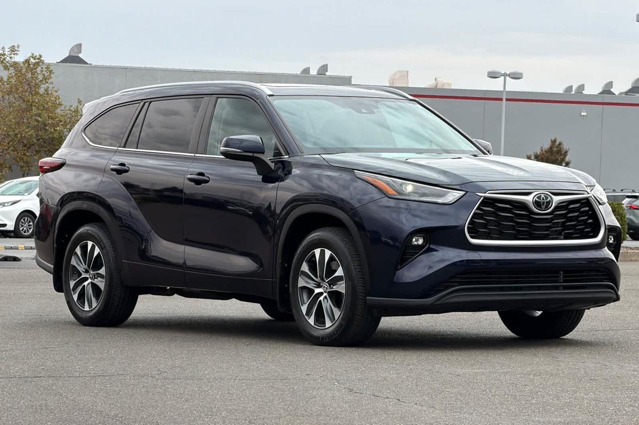 2024 Toyota Highlander XLE Roseville CA