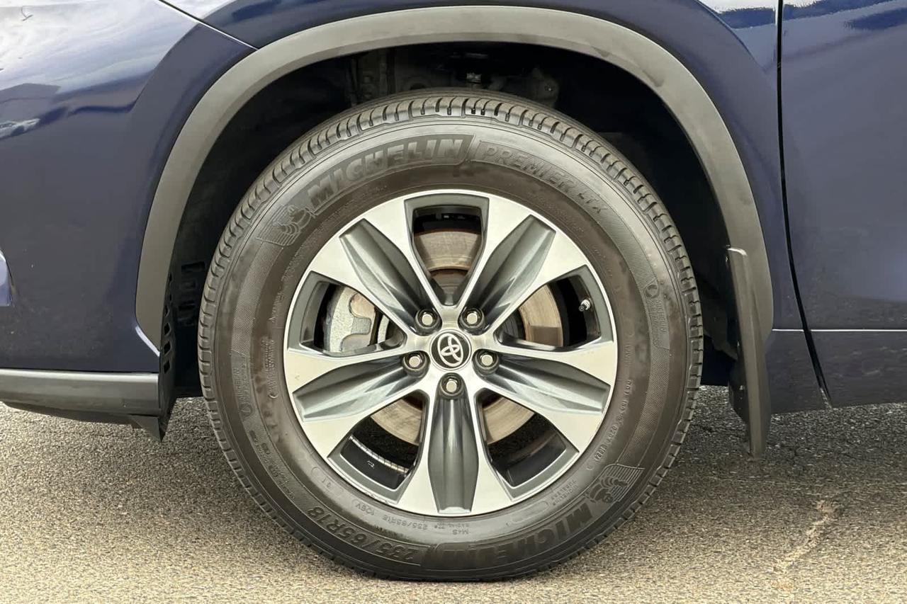 2024 Toyota Highlander XLE Roseville CA