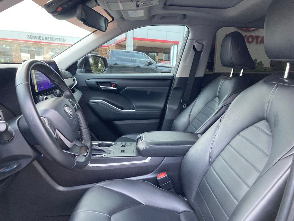 2024 Toyota Highlander XLE San Antonio TX