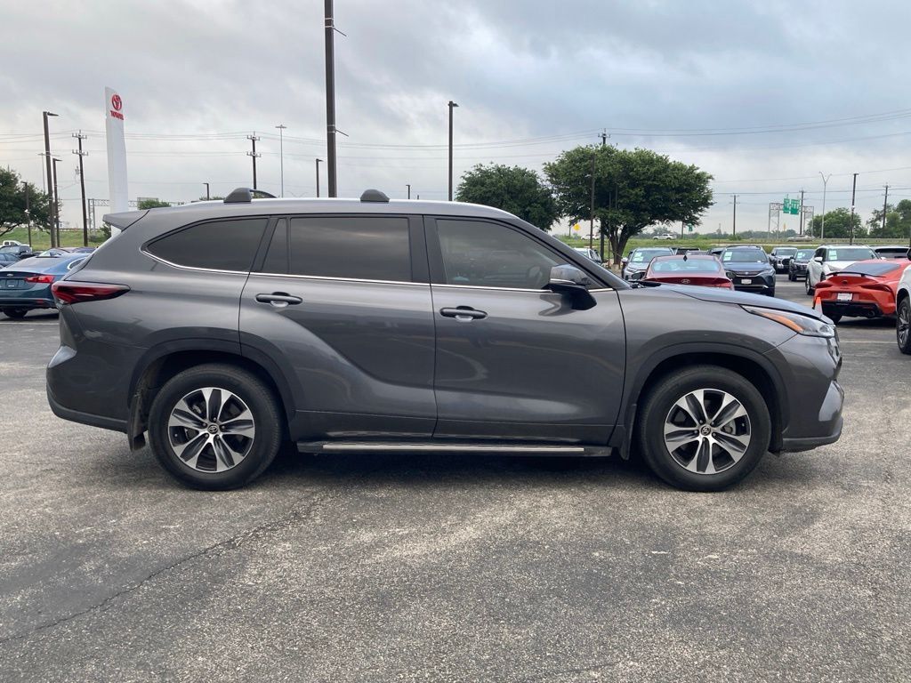 2024 Toyota Highlander XLE San Antonio TX