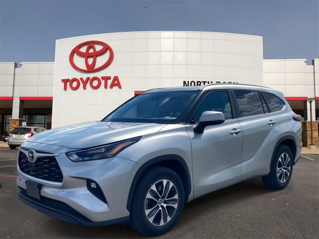 2024 Toyota Highlander XLE San Antonio TX