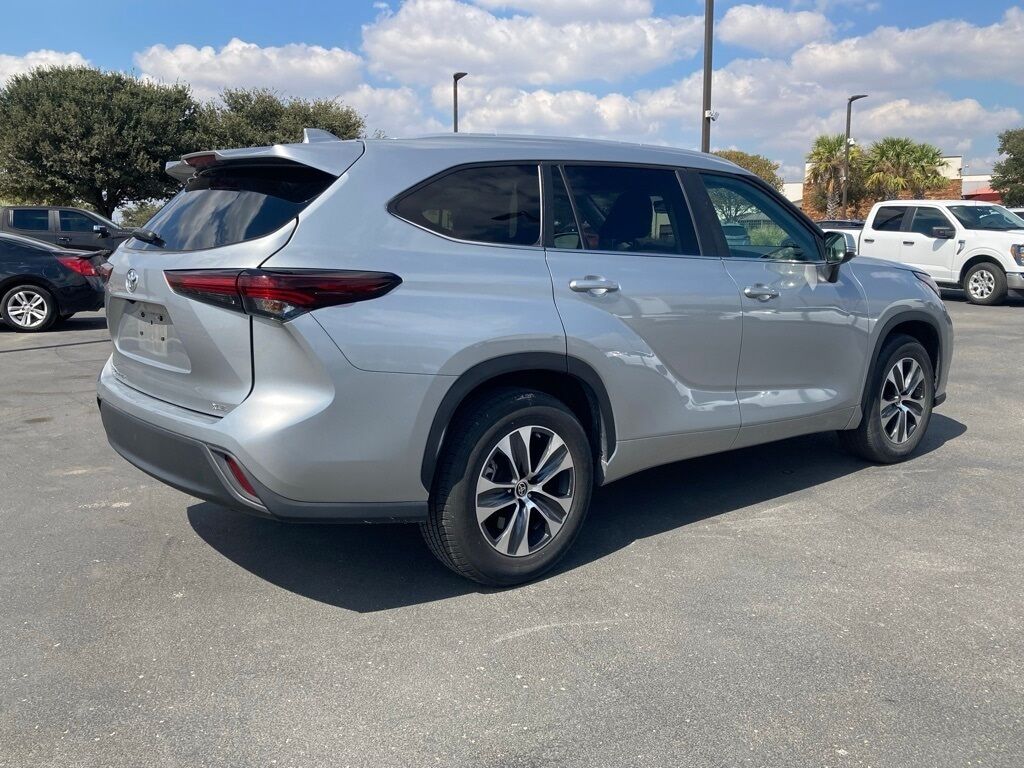 2024 Toyota Highlander XLE San Antonio TX