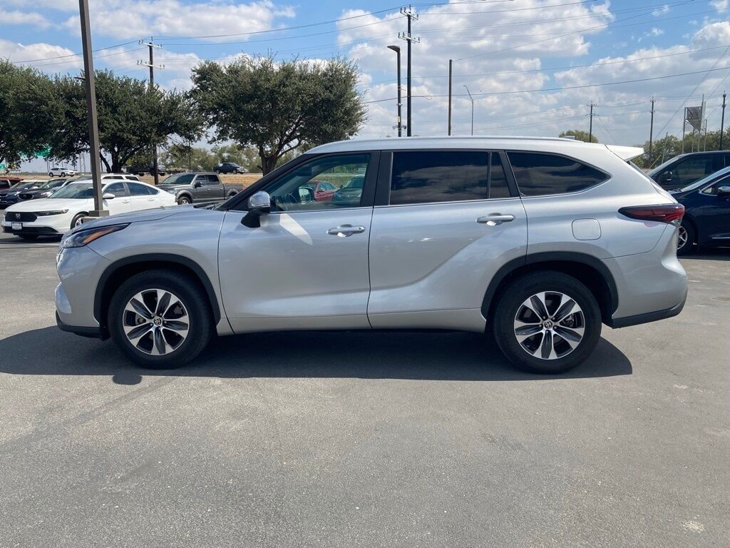 2024 Toyota Highlander XLE San Antonio TX