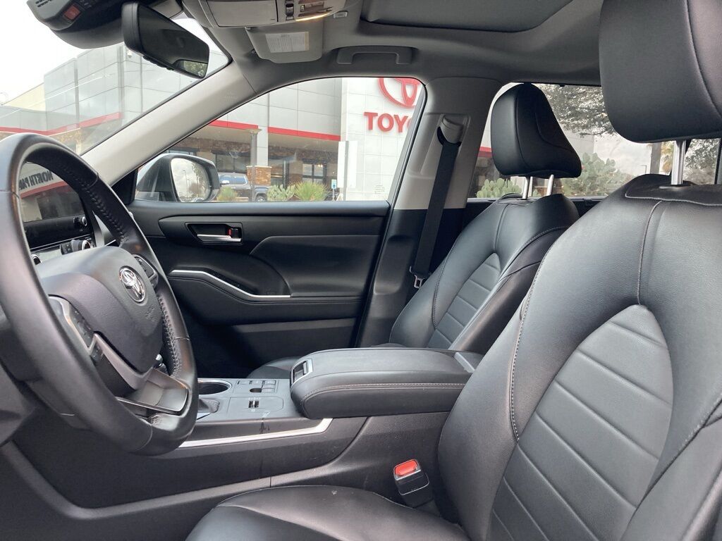 2024 Toyota Highlander XLE San Antonio TX