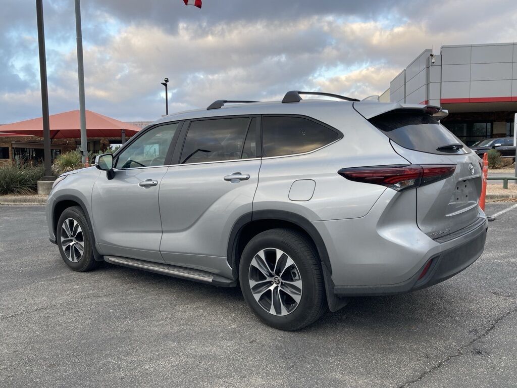 2024 Toyota Highlander XLE San Antonio TX