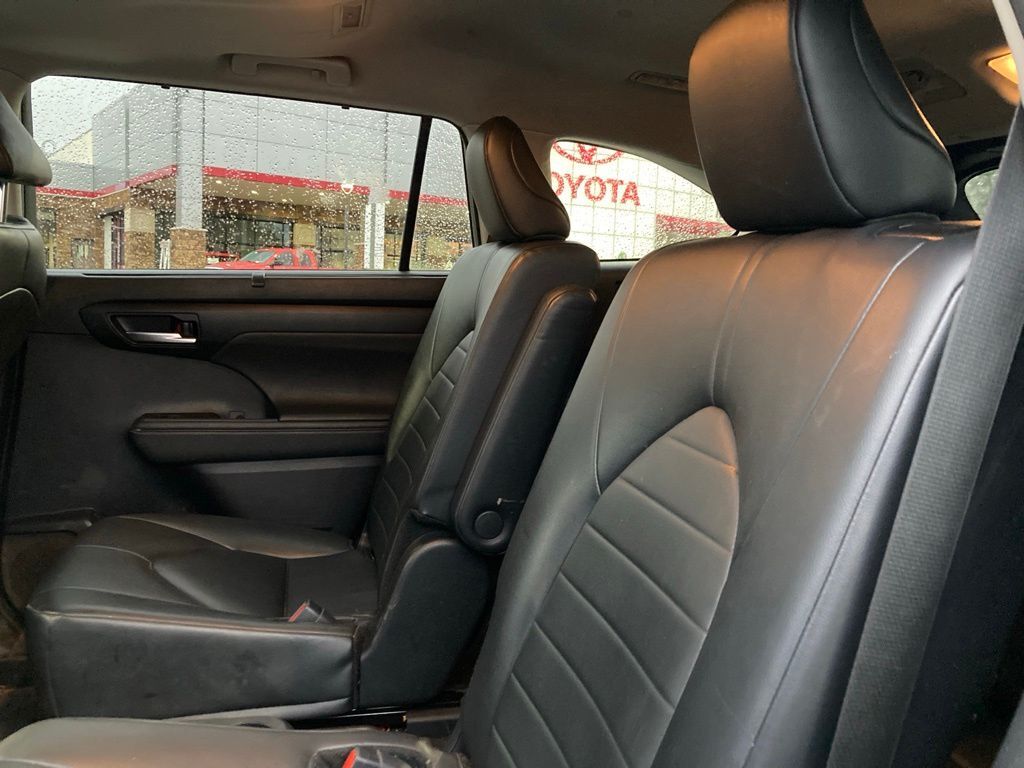 2024 Toyota Highlander XLE San Antonio TX