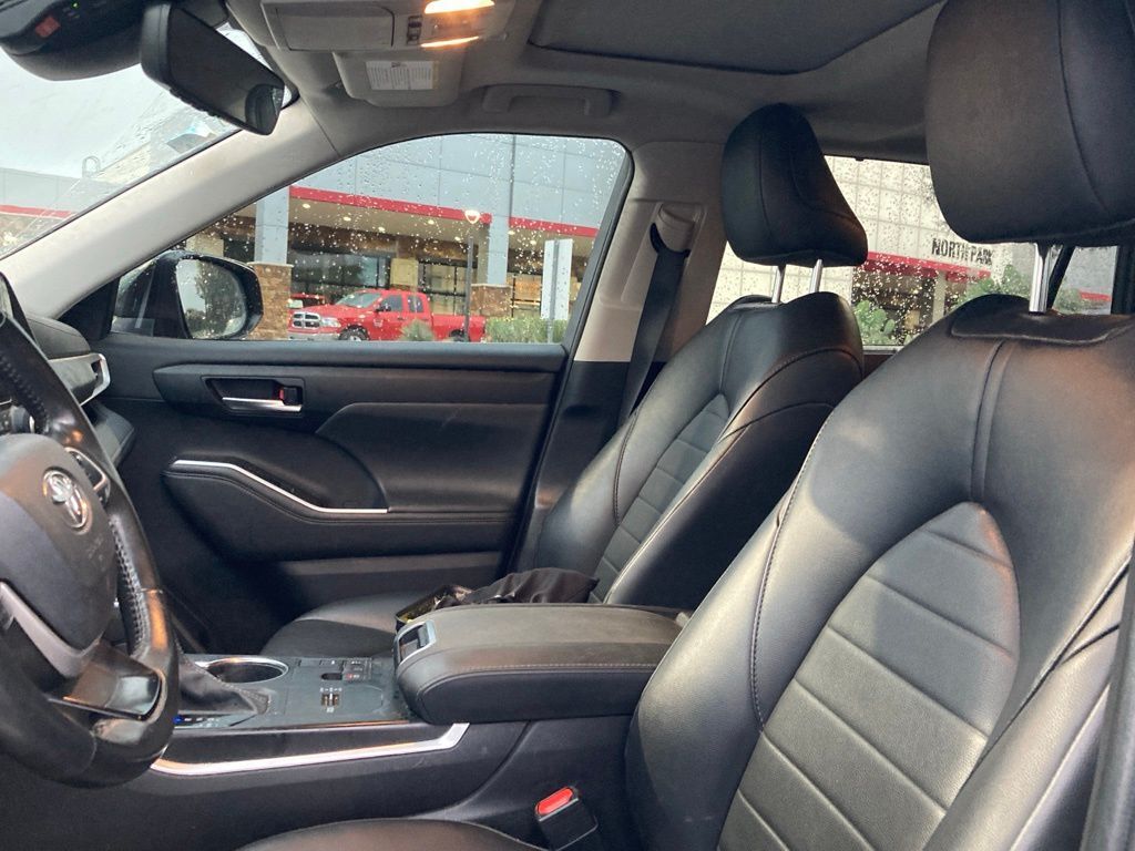 2024 Toyota Highlander XLE San Antonio TX