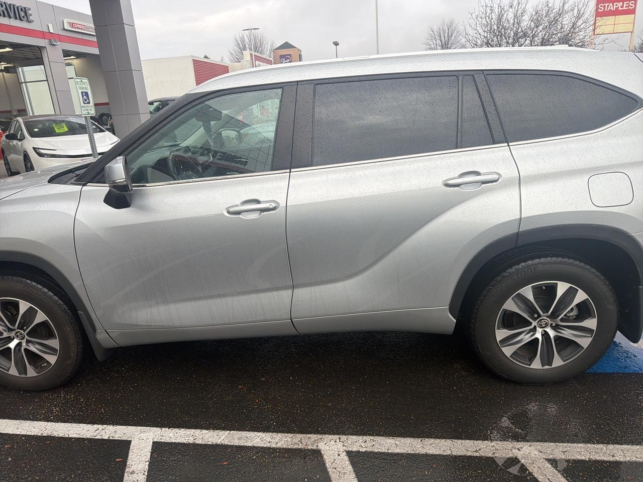 2024 Toyota Highlander