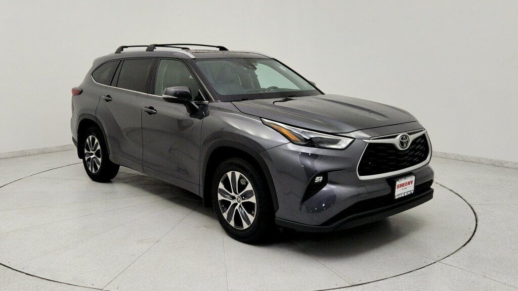 2024 Toyota Highlander XLE