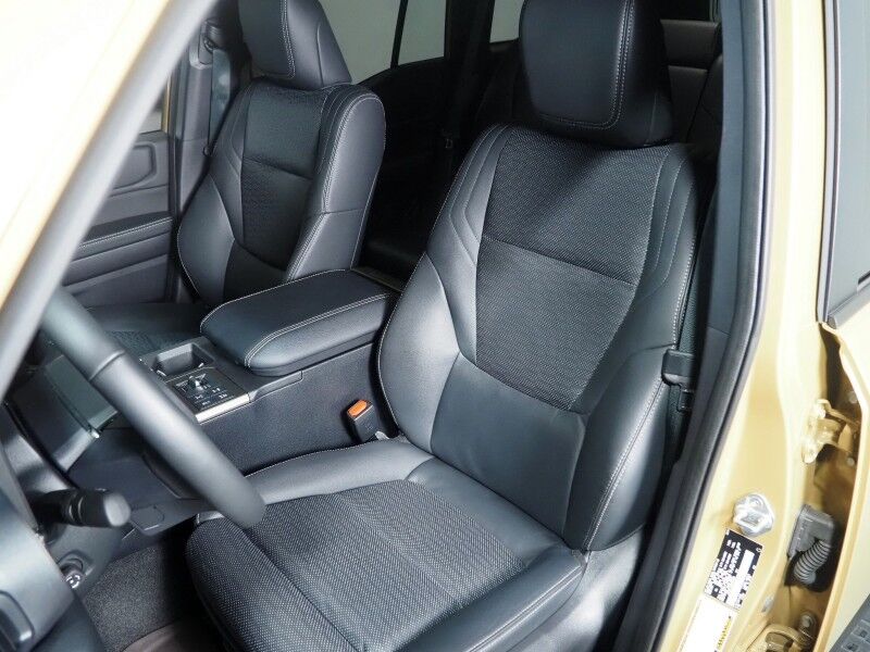 2024 Toyota Land Cruiser 4WD *PREMIUM PKG, HEADS-UP DISPLAY, NAVIGATION, ADAPTIVE CRUISE, SAFETY ALERTS, 360 VIEW CAMERAS, MOONROOF, LEATHER, CLIMATE SEATS, HEATED STEERING, 20 INCH WHEELS, JBL AUDIO, WIRELESS CHARGING, ANDROID & APPLE Round Rock TX